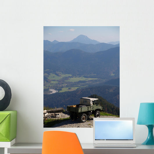 Alter Unimog Auf Dem Brauneck Wall Mural