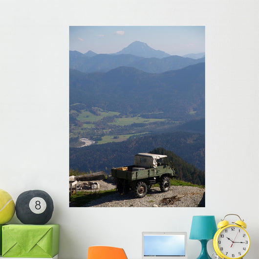 Alter Unimog Auf Dem Brauneck Wall Mural