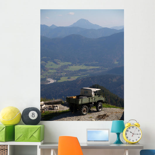 Alter Unimog Auf Dem Brauneck Wall Mural