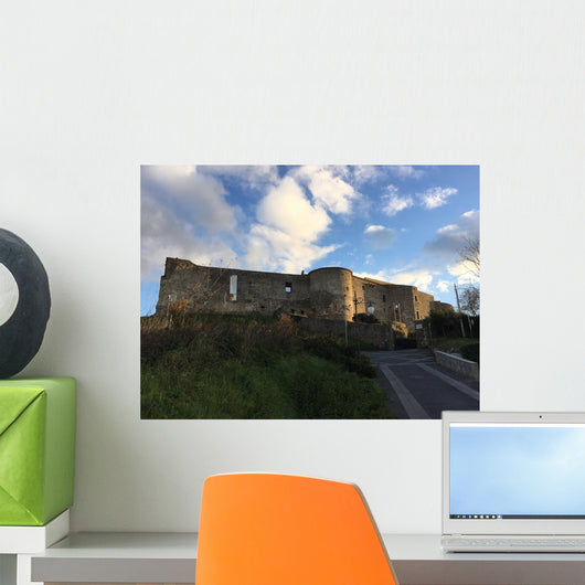 Castello Normanno Svevo, Vibo Valentia, Calabria, Italia Wall Mural
