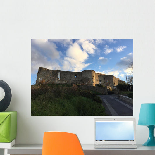 Castello Normanno Svevo, Vibo Valentia, Calabria, Italia Wall Mural