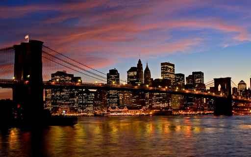 Brooklyn Bridge and Manhattan Wall Decal