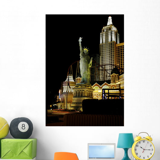 las vegas at night Wall Mural