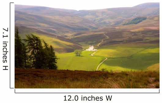 Small castle in the Scottish Highlands Wall Mural