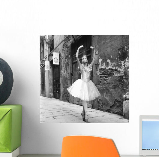Dancer 5 Wall Mural