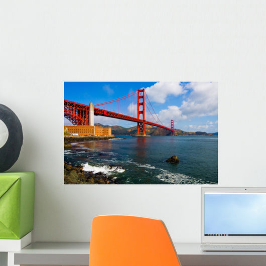 Golden Gate Bridge in San Francisco Wall Mural