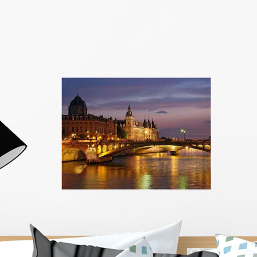 Paris La Conciergerie Au Wall Decal Design 1