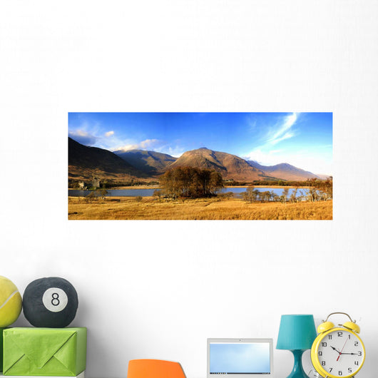 Kilchurn Castle, Loch Awe, Scotland Wall Mural