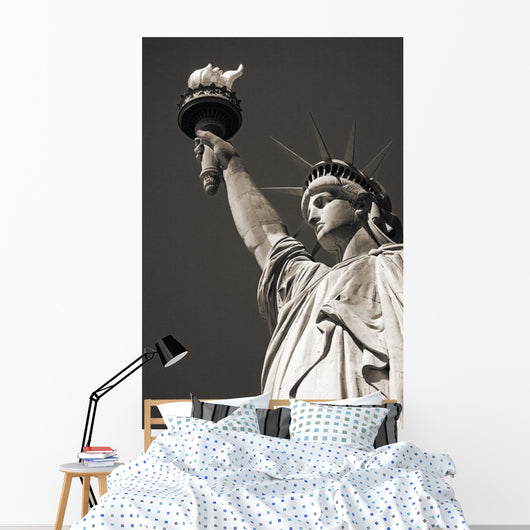 Statue Of Liberty, Lower Manhattan, New York City, New York, Usa Wall Mural