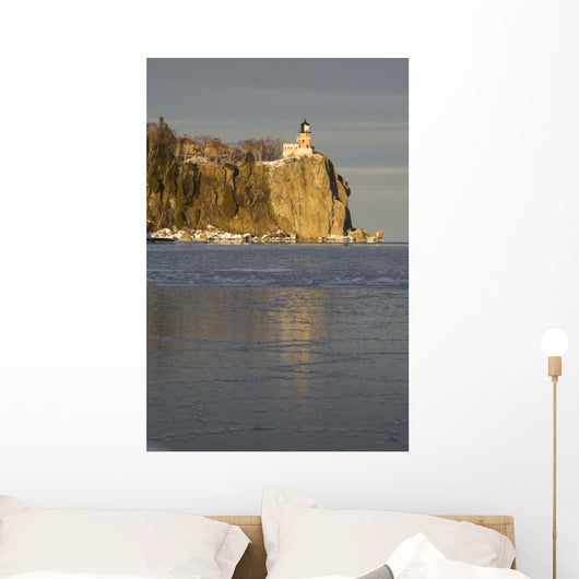 Split Rock Lighthouse On Lake Superior In Winter Wall Mural