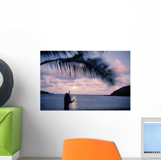 Showing Motion Wall Mural