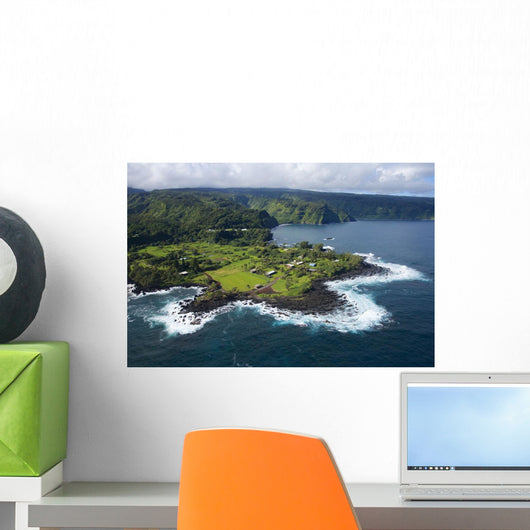 Hawaii, Maui, Keanae Peninsula Along The Road To Hana Wall Mural