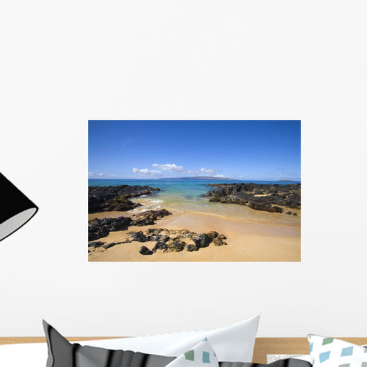 USA, Hawaii, Maui, Secret Beach of Kahoolawe and Molokini Islands Wall Mural