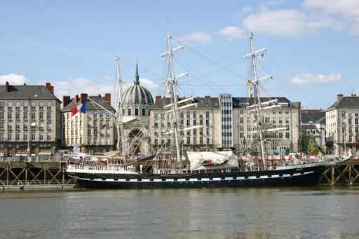 Nantes Wall Decal Design 4