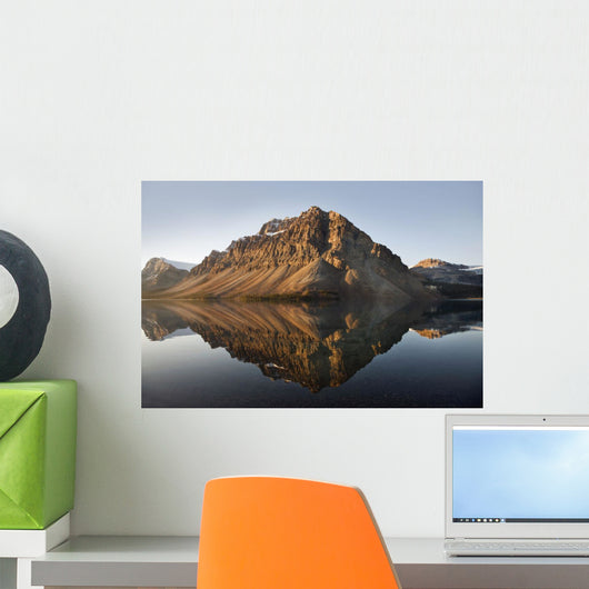 Bow Lake In Banff National Park;Banff Alberta Canada Wall Mural