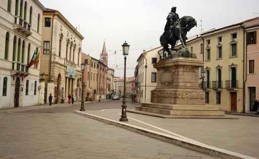 Piazza Giuseppe Garibaldi Rovigo Wall Decal
