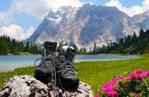 Wanderstiefel Hiking Boots Wall Decal
