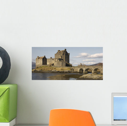 eillan donan castle Wall Mural