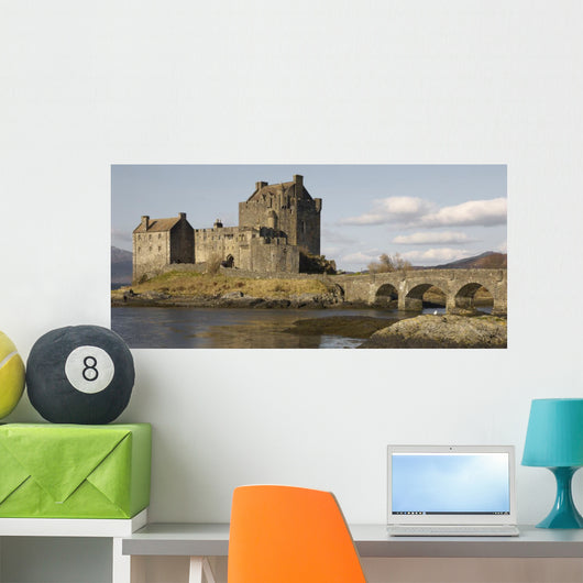 eillan donan castle Wall Mural
