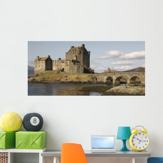 eillan donan castle Wall Mural