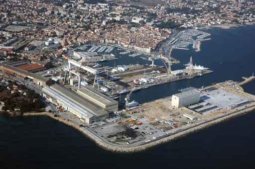 Chantier Naval 3 Wall Decal