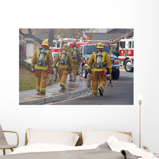 fire fighters heading to a fire Wall Mural