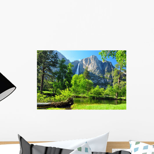 Upper Yosemite Falls, Yosemite NP, California Wall Mural