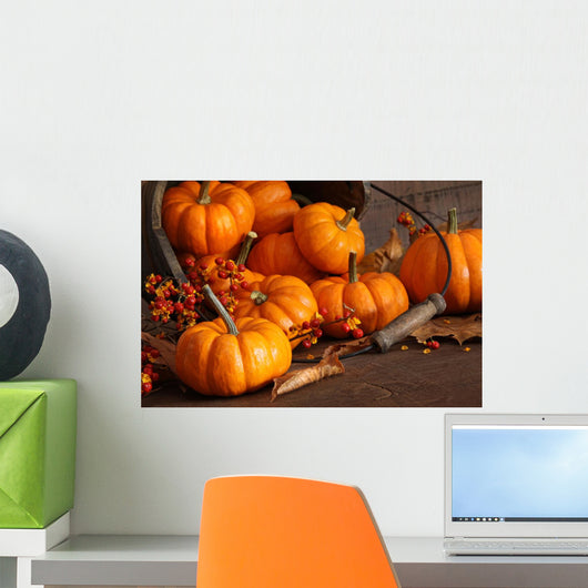 Small Pumpkins with Wood