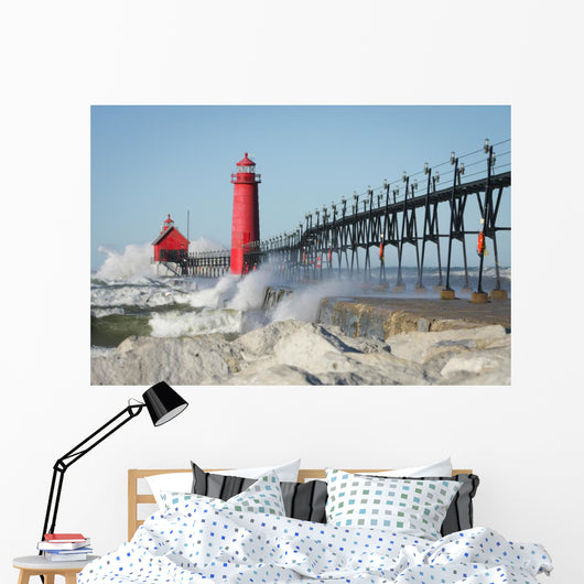 Lighthouse Crashing Waves