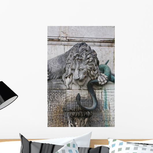 Marble Lion and Bronze