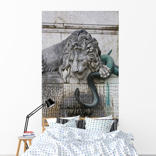 Marble Lion and Bronze