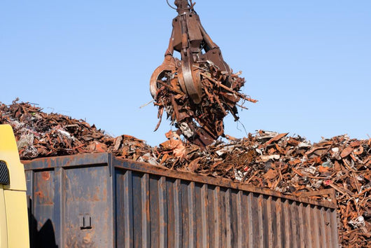 Crane Grabber Loading Truck