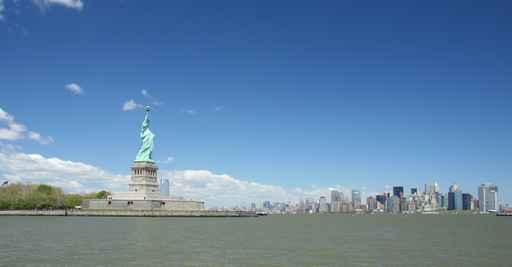 Statue Liberty and Manhattan Wall Decal
