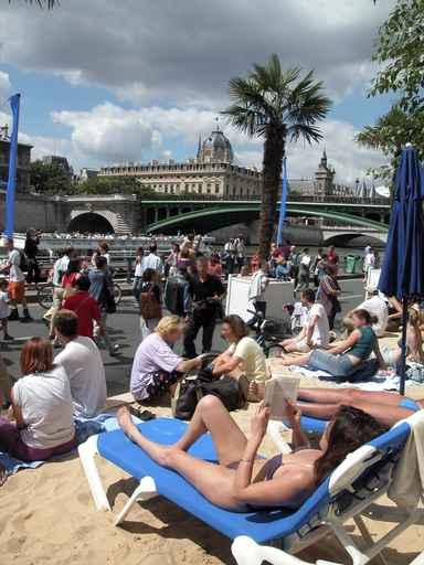 Paris Plage Wall Decal Design 2