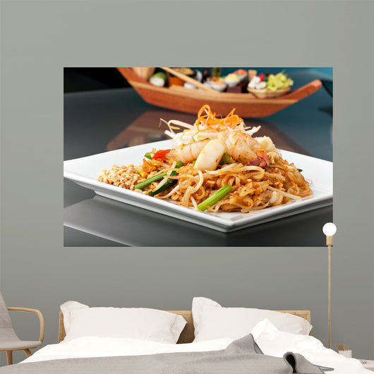 Seafood Pad Thai with
