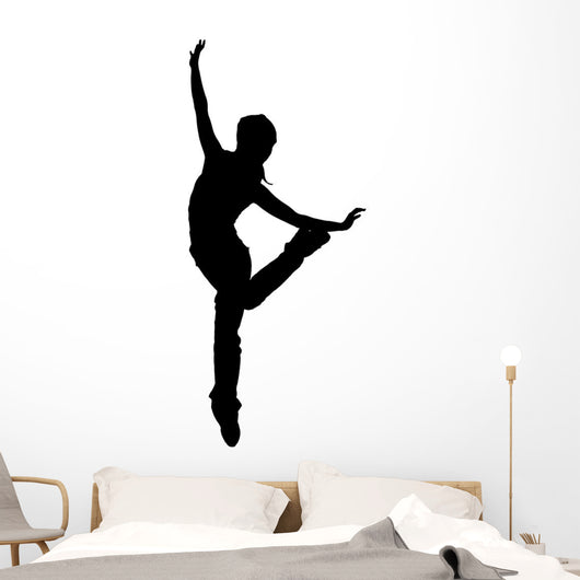 Street Dancer Silhouette White