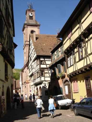 Une Rue Du Village Wall Decal