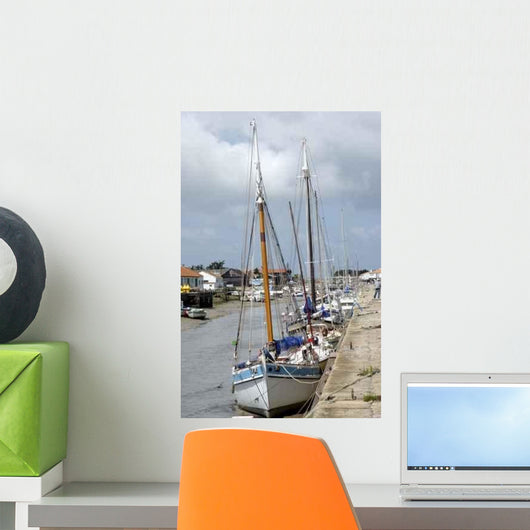 Hafeneinfahrt Noirmoutier Wall Decal