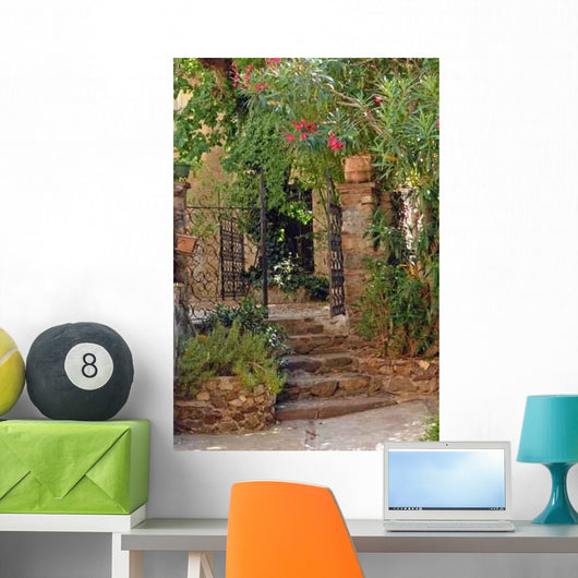 Innenhof Grimaud Wall Decal