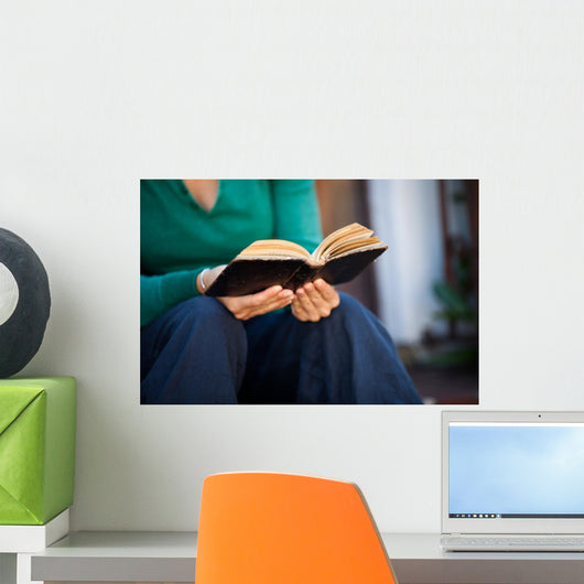 Bible Reading Wall Decal