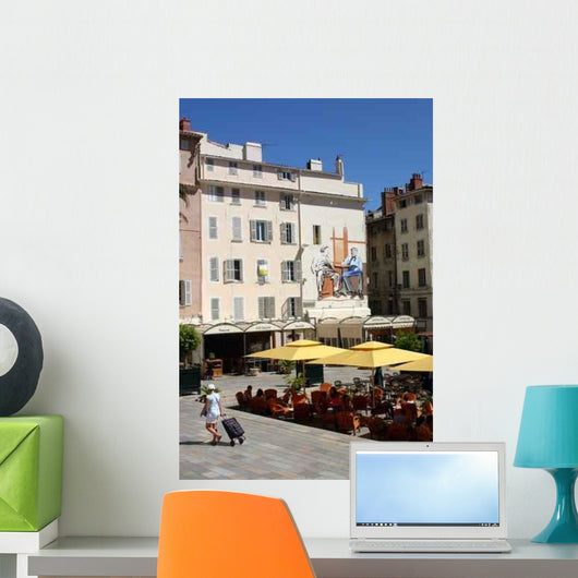 Place L Opera Has Wall Decal