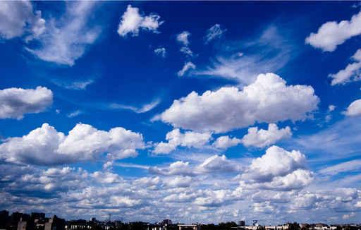 Ciel Bleu Nuageux Wall Decal
