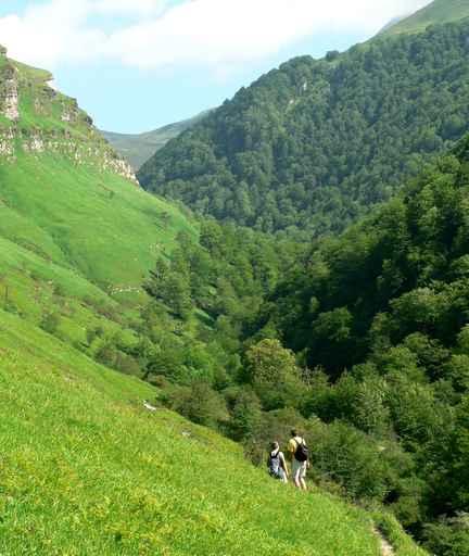 Balade En Pays Basque Wall Decal