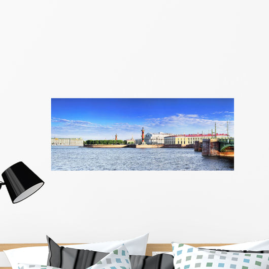 St Petersburgview Winter Palacel