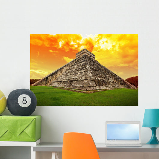 Amazing sky over Kukulkan pyramid in Chichen Itza, Mexico Wall Mural