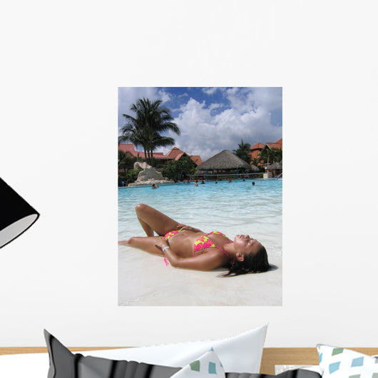 tan to Caribbean Wall Mural