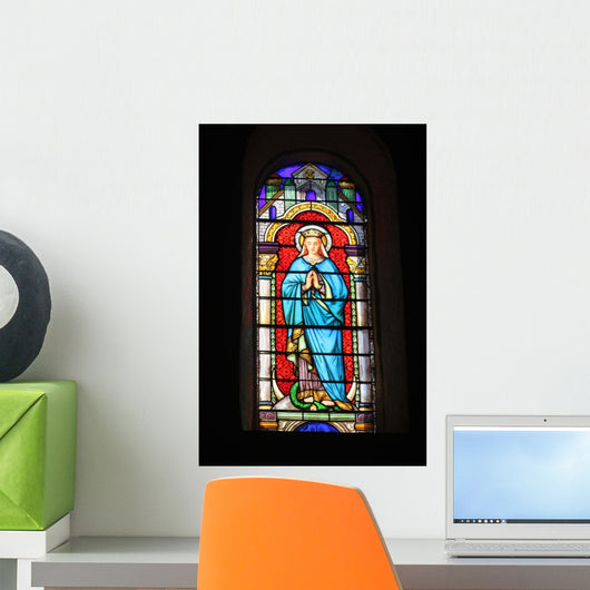 Stained Glass Depicting Virgin