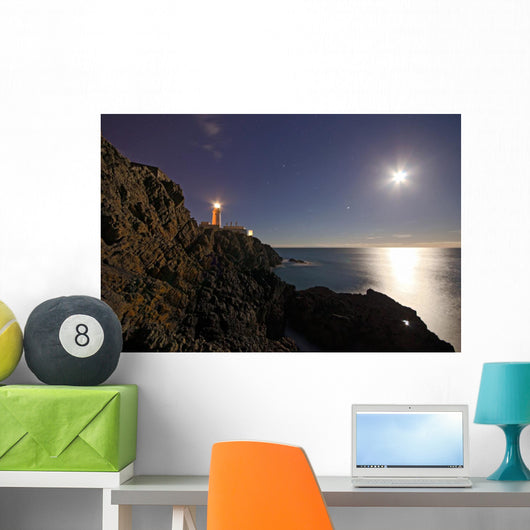 Lighthouse Top Cliffs