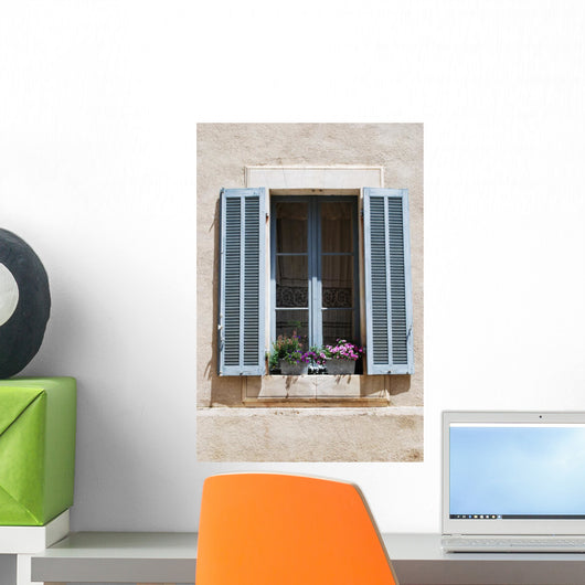 Window with Flowers Lourmarin