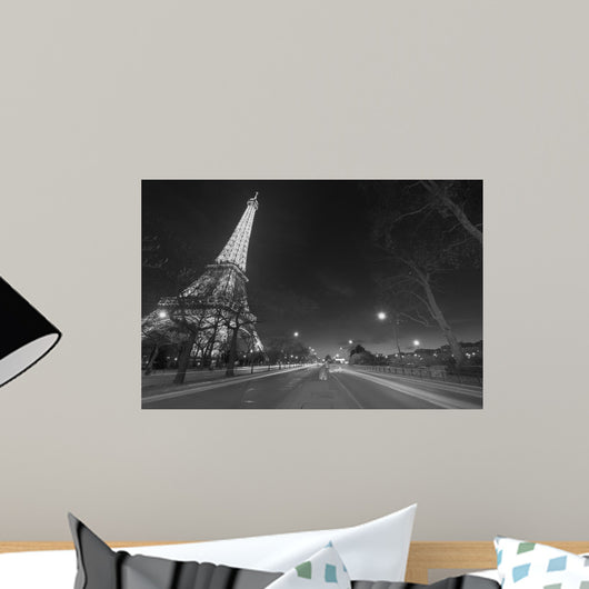 Eiffel Tower Shows Its